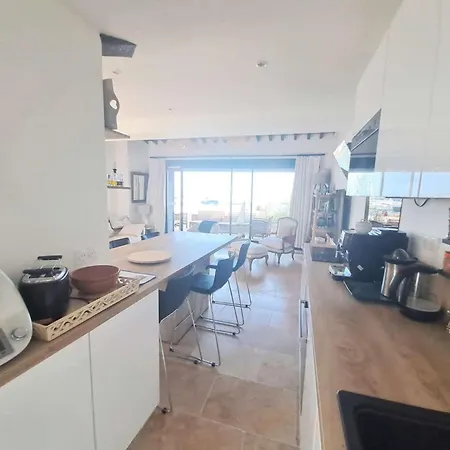 Marcogblan - Superbe T4 Refait A Neuf Avec Vue Port Apartment *