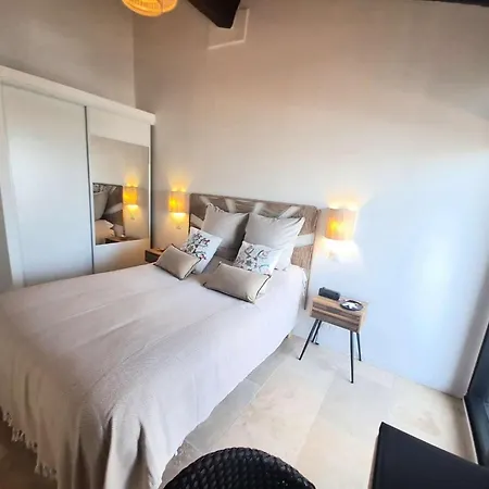 Marcogblan - Superbe T4 Refait A Neuf Avec Vue Port Apartment Cogolin